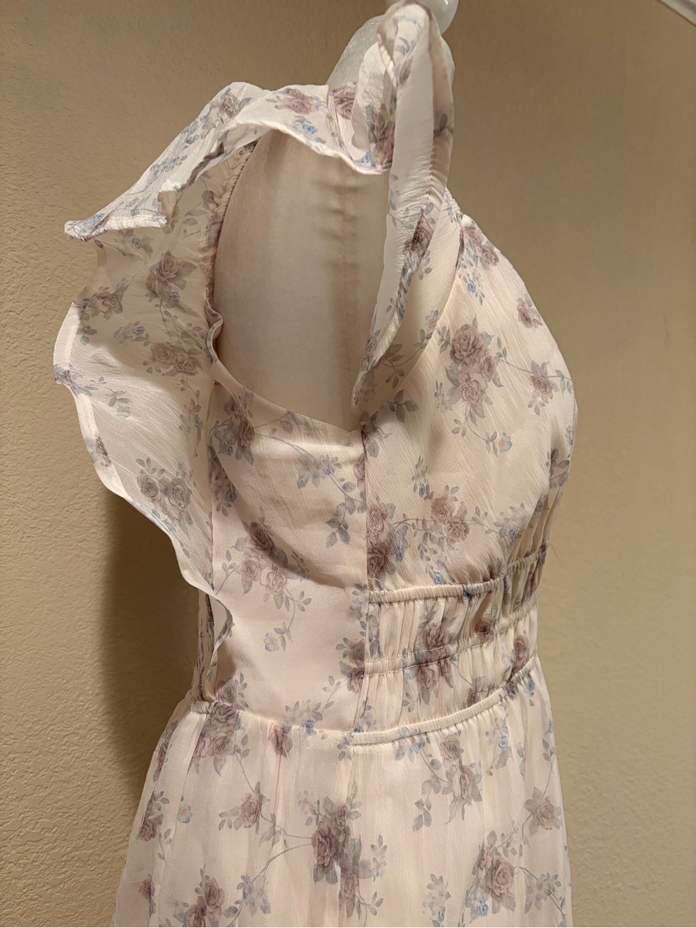 Petal & Pup Talia Cream Floral Maxi Dress with Ruffled Sleeves - Picture 3 of 13